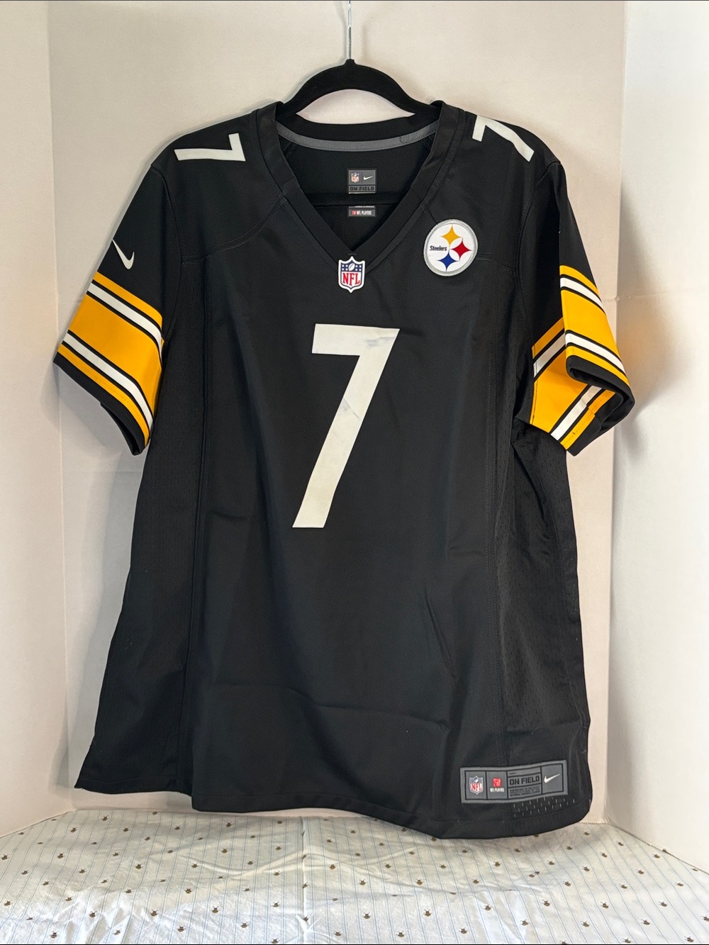 Nike Black Steelers Black #7 Roethlisberger Jersey with Gold Sleeve Stripes